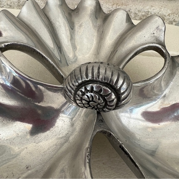 Betty Barrena pewter dish signed numbered seashell three part serving tray - Picture 6 of 7